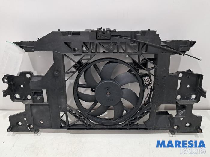 Begagnade Framdelsstöd Renault Grand Scénic III (JZ) 2.0 16V CVT Pris € 99,00 Marginaltabell erbjuds av Maresia Parts