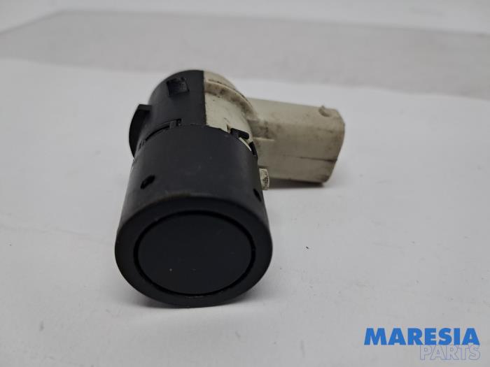 Usados Sensor PDC Alfa Romeo 159 (939AX) 2.2 JTS 16V Precio € 30,00 Norma de margen ofrecido por Maresia Parts