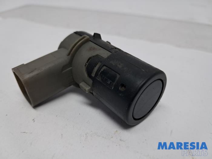 Usados Sensor PDC Alfa Romeo 159 (939AX) 2.2 JTS 16V Precio € 29,95 Norma de margen ofrecido por Maresia Parts