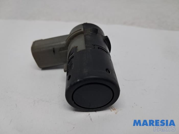 Usados Sensor PDC Alfa Romeo 159 (939AX) 2.2 JTS 16V Precio € 29,95 Norma de margen ofrecido por Maresia Parts