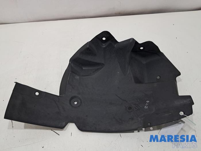 Używane Nadkole Opel Movano 2.3 CDTi 16V FWD Cena € 36,30 Z VAT oferowane przez Maresia Parts