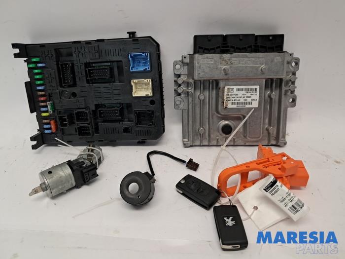 Gebrauchte Steuergerät Motormanagement Peugeot 3008 I (0U/HU) 2.0 HYbrid4 16V Preis € 299,00 Margenregelung angeboten von Maresia Parts