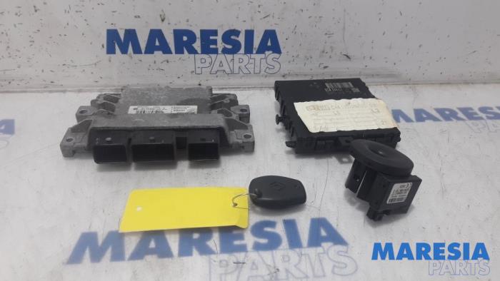Used Engine management computer Renault Twingo II (CN) 1.2 16V Price € 210,00 Margin scheme offered by Maresia Parts