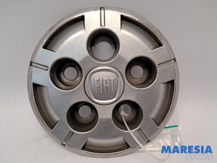 Używane Kolpak Fiat Ducato (250) 2.3 D 130 Multijet Cena € 12,10 Z VAT oferowane przez Maresia Parts