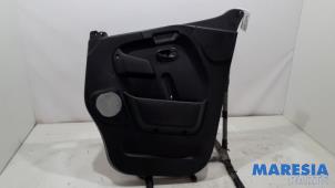 Begagnade Dörrlist, 2-dörrars, höger Renault Master III (EV/HV/UV/VA/VB/VD/VF/VG/VJ) 2.3 dCi 145 16V FWD Pris € 157,29 Inklusive moms erbjuds av Maresia Parts