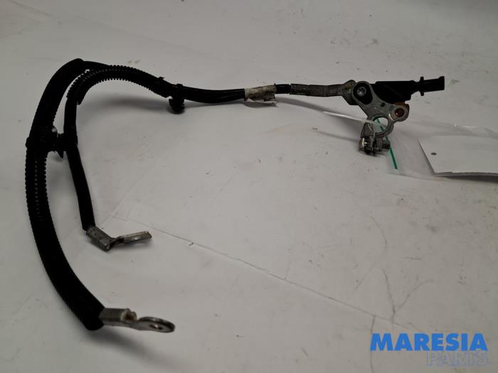 Begagnade Batterisensor Peugeot 3008 I (0U/HU) 2.0 HYbrid4 16V Pris € 35,00 Marginaltabell erbjuds av Maresia Parts