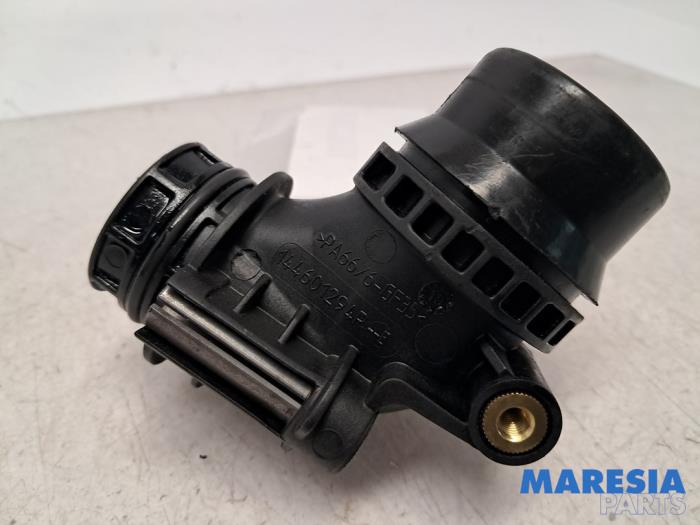 Gebrauchte Turbo Rohr Renault Trafic (1FL/2FL/3FL/4FL) 1.6 dCi 90 Preis € 60,49 Mit Mehrwertsteuer angeboten von Maresia Parts