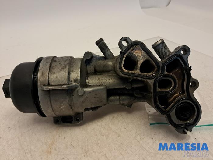 Gebrauchte Ölfiltergehäuse Peugeot 207 CC (WB) 1.6 16V THP Preis € 49,99 Margenregelung angeboten von Maresia Parts