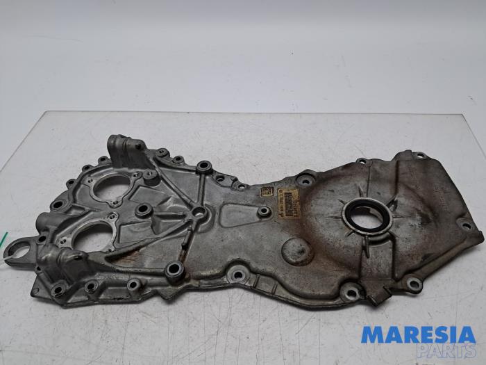 Usagé Couvercle de distribution Renault Scénic IV (RFAJ) 1.3 TCE 140 16V Prix € 99,99 Règlement à la marge proposé par Maresia Parts