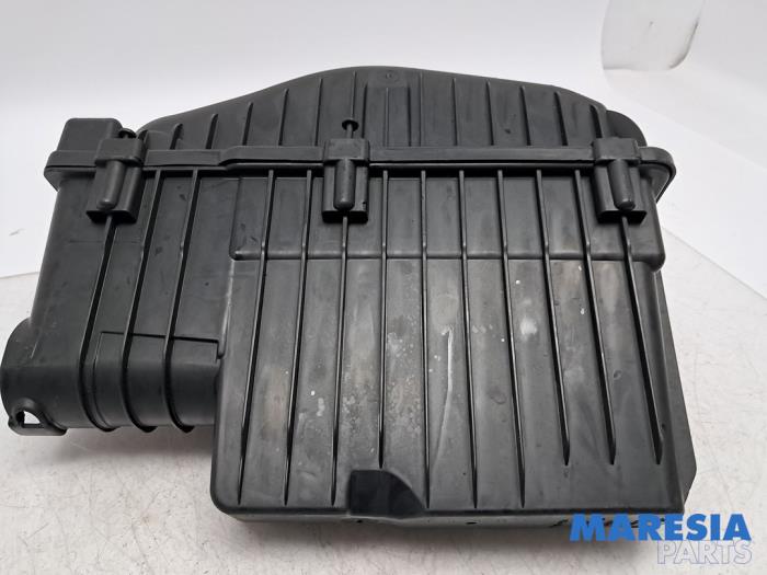 Begagnade Luftfilterhus Citroen C3 (SX/SW) 1.2 Vti 12V PureTech Pris € 19,95 Marginaltabell erbjuds av Maresia Parts