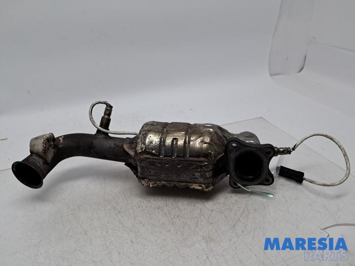 Używane Katalizator Citroen C3 (SX/SW) 1.2 Vti 12V PureTech Cena € 250,00 Procedura marży oferowane przez Maresia Parts