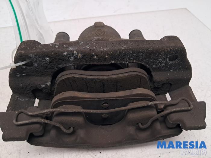 Gebrauchte Bremszange rechts vorne Renault Megane III Berline (BZ) 1.4 16V TCe 130 Preis € 25,00 Margenregelung angeboten von Maresia Parts