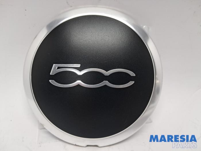 Używane Kolpak Fiat 500 (312) Electric Cena € 18,15 Z VAT oferowane przez Maresia Parts