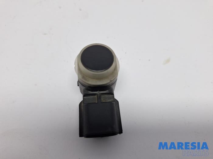 Usados Sensor PDC Renault Grand Scénic III (JZ) 1.6 dCi Precio € 19,50 Norma de margen ofrecido por Maresia Parts