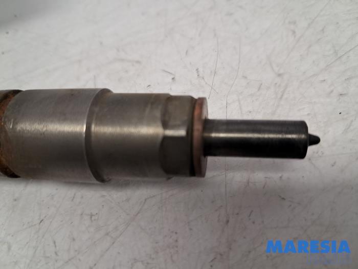 Injecteurs d'un Fiat Ducato (250) 2.3 D 130 Multijet 2015