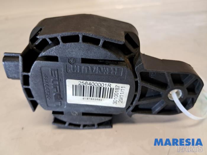 Używane Klakson Renault Grand Scénic III (JZ) 1.6 dCi Cena € 12,50 Procedura marży oferowane przez Maresia Parts
