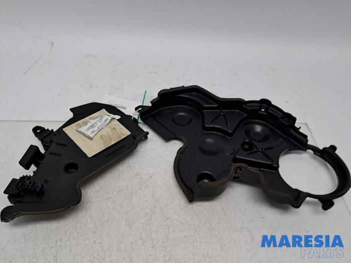 Usagé Couvercle de distribution Citroen C4 Grand Picasso (3A) 1.6 HDiF 115 Prix € 30,00 Règlement à la marge proposé par Maresia Parts