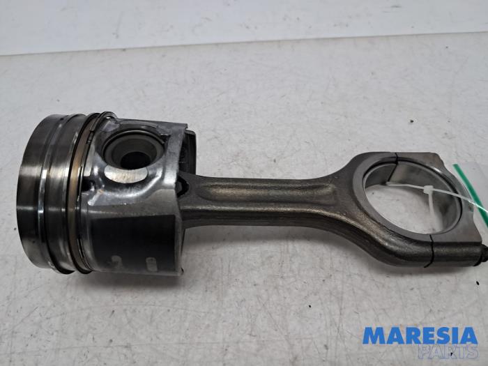 Gebrauchte Pleuelstange Citroen C4 Grand Picasso (3A) 1.6 HDiF 115 Preis € 50,00 Margenregelung angeboten von Maresia Parts