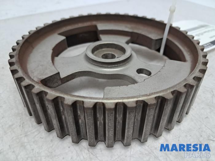 Camshaft pulley