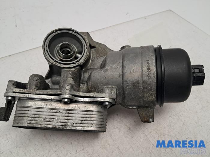 Gebrauchte Ölfiltergehäuse Alfa Romeo Giulietta (940) 1.4 TB 16V MultiAir Preis € 65,00 Margenregelung angeboten von Maresia Parts
