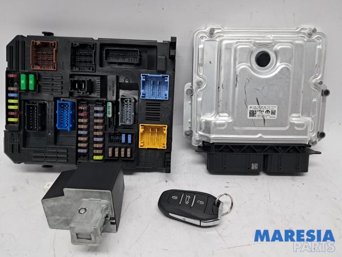 Used Engine management computer Alfa Romeo Junior 1.2 Hybrid Ibrida Price € 449,99 Margin scheme offered by Maresia Parts