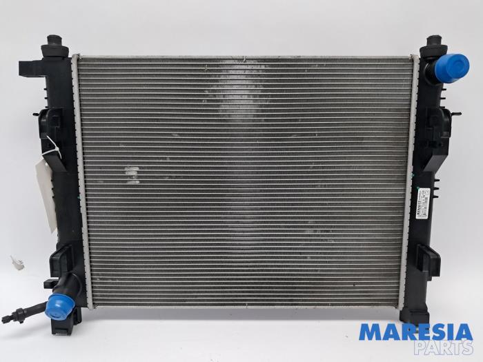 Usagé Radiateur Renault Clio IV (5R) 0.9 Energy TCE 90 12V Prix € 50,00 Règlement à la marge proposé par Maresia Parts