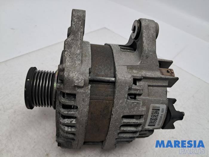 Used Dynamo Renault Megane III Grandtour (KZ) 1.4 16V TCe 130 Price € 50,00 Margin scheme offered by Maresia Parts