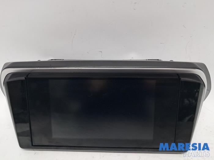 Used Interior display Peugeot 208 II (UB/UH/UP) 1.2 Vti 12V PureTech 75 Price € 250,00 Margin scheme offered by Maresia Parts