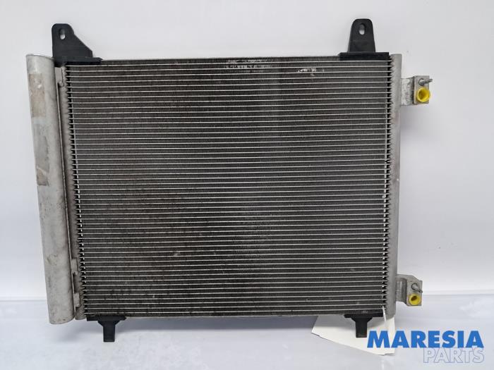 Gebrauchte Klima Kondensor Peugeot 208 II (UB/UH/UP) 1.2 Vti 12V PureTech 75 Preis € 110,00 Margenregelung angeboten von Maresia Parts
