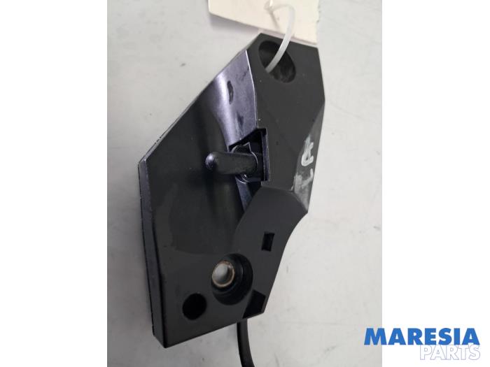Begagnade Sensor (övriga) Peugeot 307 CC (3B) 2.0 16V Pris € 40,00 Marginaltabell erbjuds av Maresia Parts