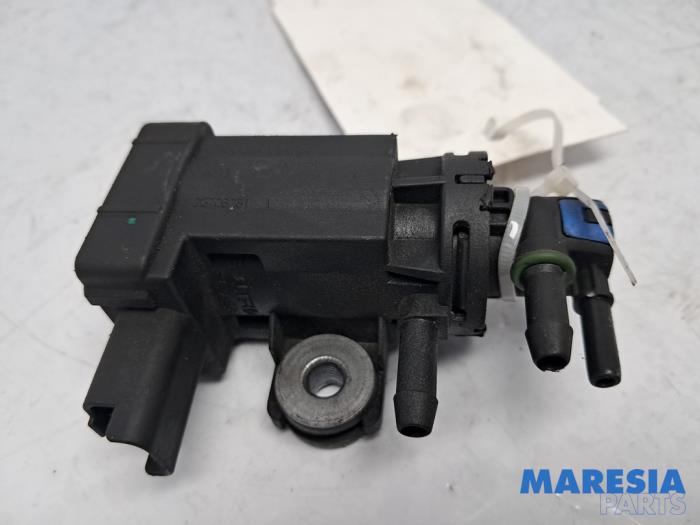 Usagé Régulateur pression turbo Opel Vivaro 2.0 CDTI 122 Prix € 35,09 Prix TTC proposé par Maresia Parts