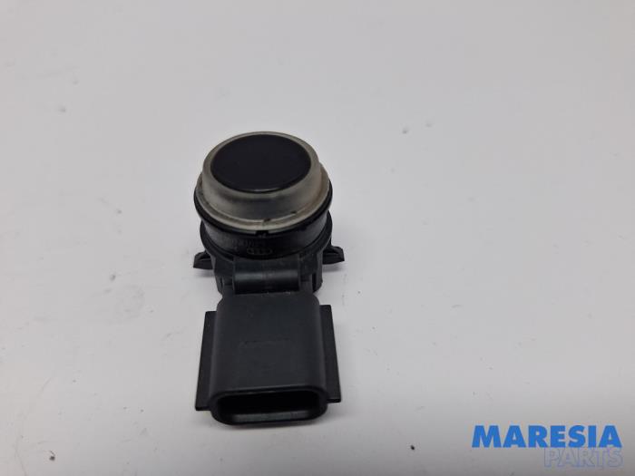 Usados Sensor PDC Renault Clio IV (5R) 0.9 Energy TCE 90 12V Precio € 19,99 Norma de margen ofrecido por Maresia Parts