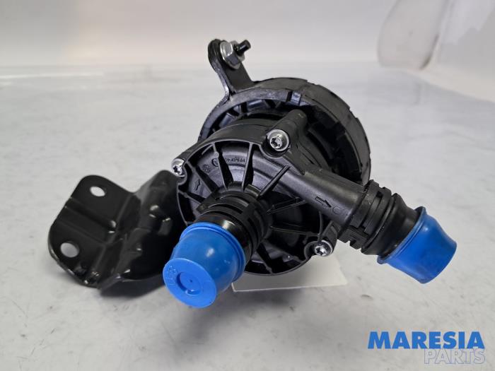 Begagnade Extra vattenpump Alfa Romeo Junior 1.2 Hybrid Ibrida Pris € 49,00 Marginaltabell erbjuds av Maresia Parts