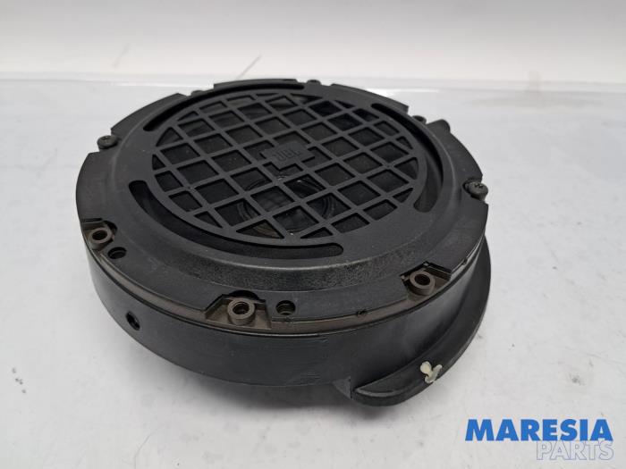 Używane Glosnik Citroen C6 (TD) 2.7 HDiF V6 24V Cena € 25,00 Procedura marży oferowane przez Maresia Parts