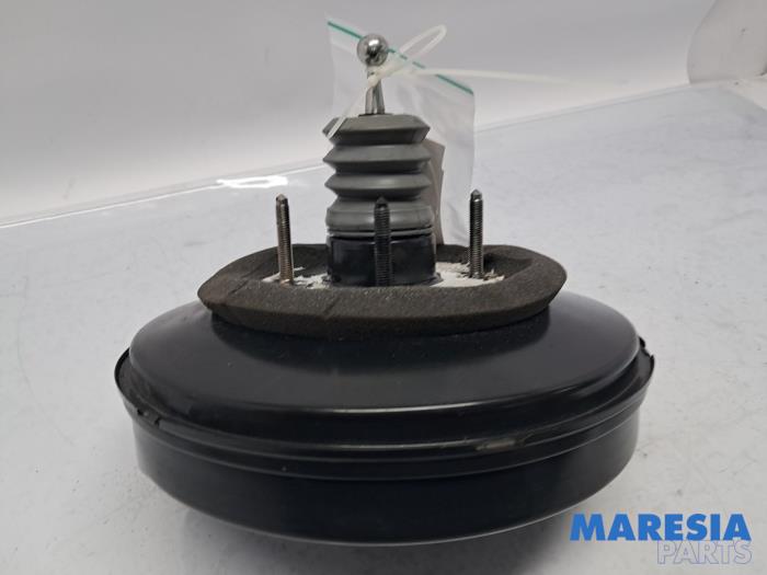 Begagnade Bromsservo Peugeot 308 (L3/L8/LB/LH/LP) 1.2 12V e-THP PureTech 110 Pris € 69,95 Marginaltabell erbjuds av Maresia Parts