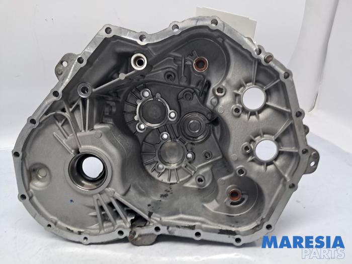 Usagé Cache boite de vitesses Renault Clio IV Estate/Grandtour (7R) 1.2 TCE 16V EDC Prix € 149,00 Règlement à la marge proposé par Maresia Parts