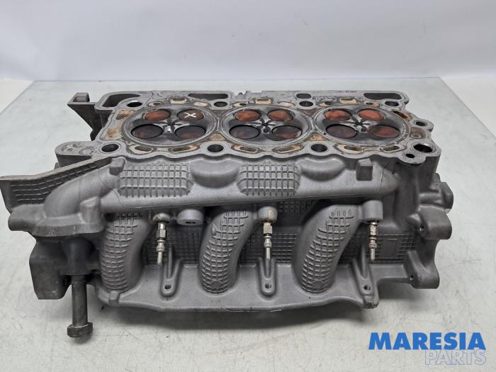 Usagé Culasse Citroen C6 (TD) 2.7 HDiF V6 24V Prix € 199,00 Règlement à la marge proposé par Maresia Parts