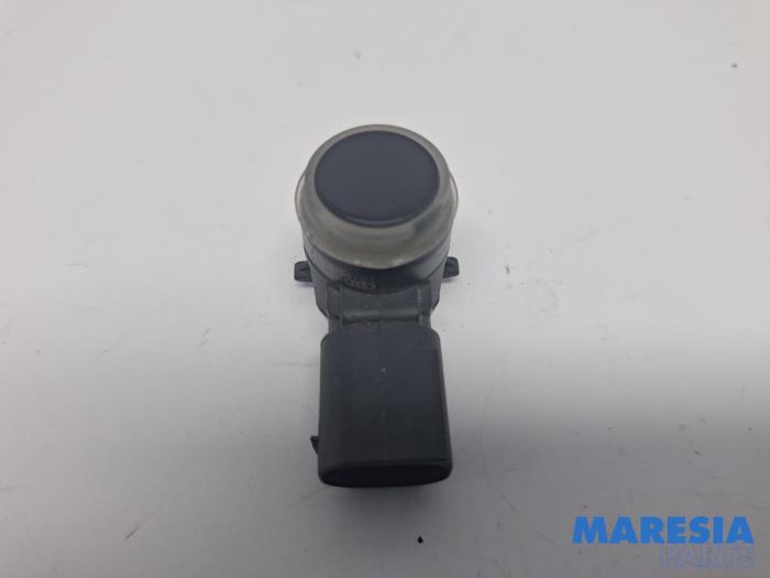 Usados Sensor PDC Peugeot 208 I (CA/CC/CK/CL) 1.2 Vti 12V PureTech 82 Precio € 19,00 Norma de margen ofrecido por Maresia Parts