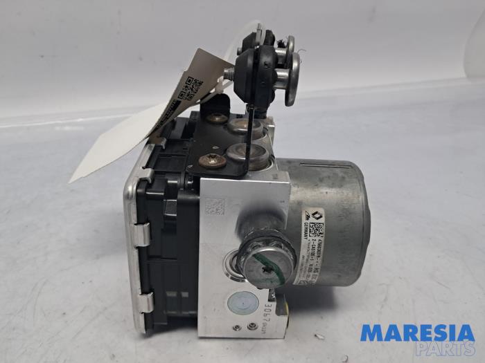 Usagé Bloc ABS Renault Trafic (1FL/2FL/3FL/4FL) 2.0 dCi 16V 130 Prix € 181,50 Prix TTC proposé par Maresia Parts