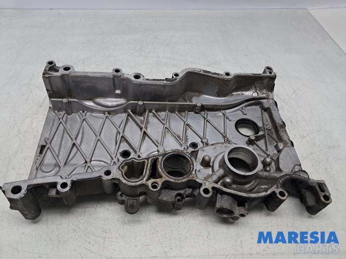 Usagé Couvercle de distribution Fiat Punto III (199) 0.9 TwinAir Prix € 50,00 Règlement à la marge proposé par Maresia Parts