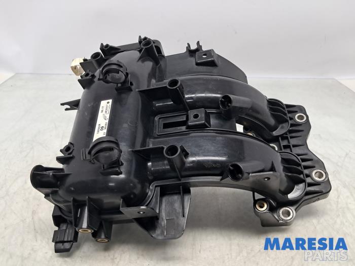 Begagnade Insugsrör Fiat Punto III (199) 0.9 TwinAir Pris € 85,00 Marginaltabell erbjuds av Maresia Parts