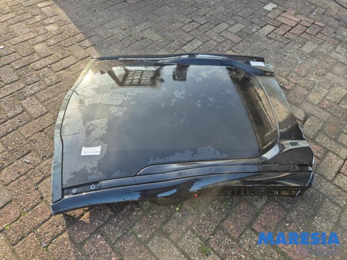 Używane Dach panoramiczny Peugeot 2008 (CU) 1.2 Vti 12V PureTech 82 Cena € 449,00 Procedura marży oferowane przez Maresia Parts