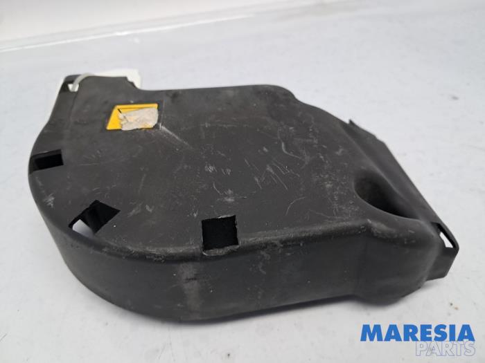 Usagé Couvercle de distribution Fiat Punto Evo (199) 1.4 16V MultiAir Start&Stop Prix € 22,50 Règlement à la marge proposé par Maresia Parts