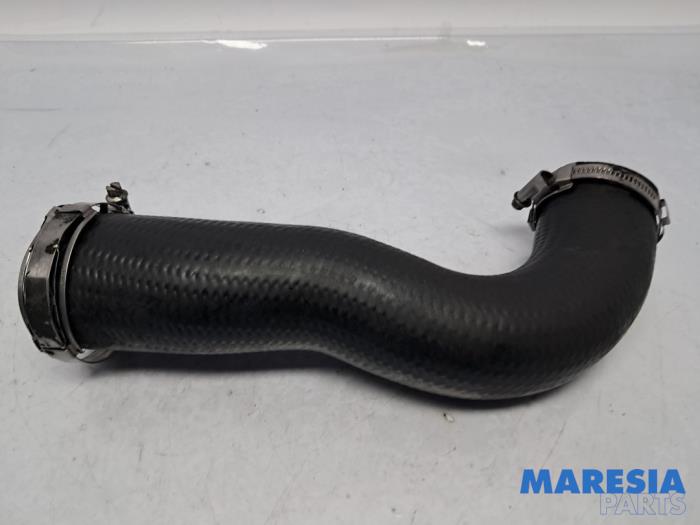 Gebrauchte Intercooler Schlauch Peugeot Expert (G9) 2.0 HDiF 16V 130 Preis € 36,29 Mit Mehrwertsteuer angeboten von Maresia Parts