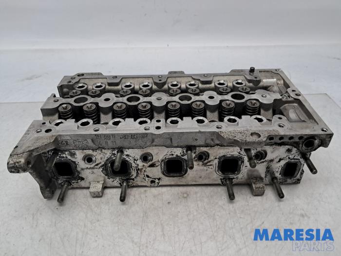 Begagnade Topplock Fiat Doblo Cargo (263) 1.3 MJ 16V DPF Euro 5 Pris € 211,75 Inklusive moms erbjuds av Maresia Parts
