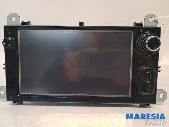 Begagnade Kontrollenhet, multimedia Renault Clio IV (5R) 0.9 Energy TCE 90 12V Pris € 225,00 Marginaltabell erbjuds av Maresia Parts