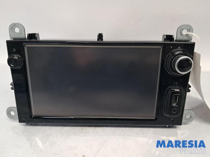 Begagnade Kontrollenhet, multimedia Renault Clio IV (5R) 0.9 Energy TCE 90 12V Pris € 262,50 Marginaltabell erbjuds av Maresia Parts