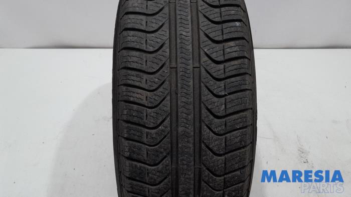 Begagnade Däck Citroen C4 Picasso (3D/3E) 1.6 16V THP 155 Pris € 25,00 Marginaltabell erbjuds av Maresia Parts