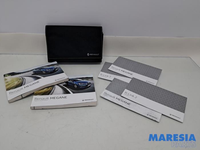 Używane Instrukcja Renault Megane IV (RFBB) 1.2 Energy TCE 130 Cena € 50,00 Procedura marży oferowane przez Maresia Parts