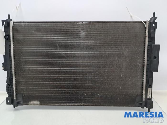Usagé Radiateur Citroen C4 Picasso (3D/3E) 1.6 16V THP 155 Prix € 50,00 Règlement à la marge proposé par Maresia Parts